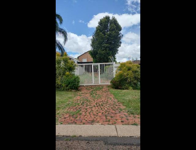 3 BEDROOM HOUSE FOR SALE IN EERSTERUS